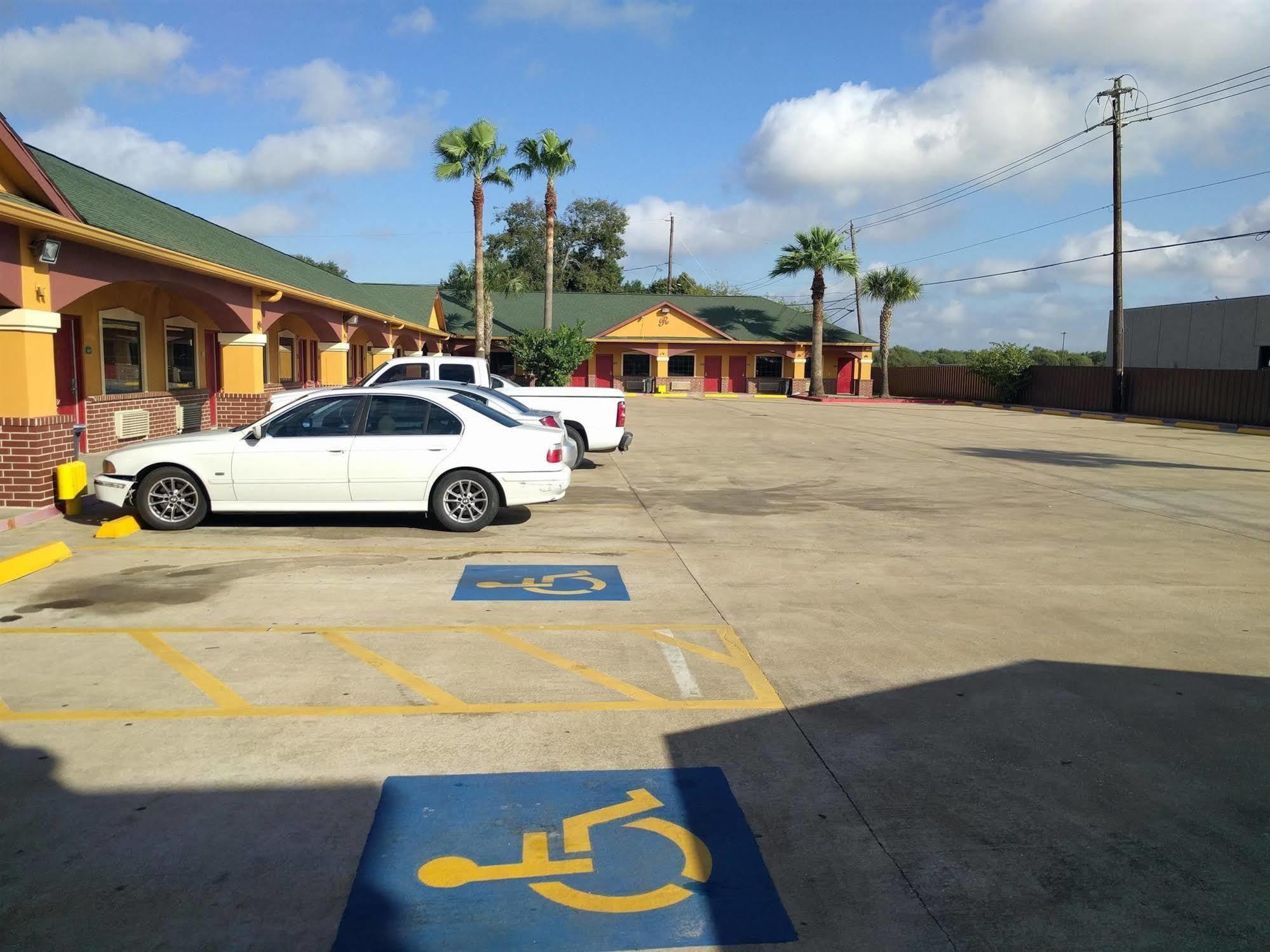 Regency Inn And Suites Galena Park Houston Exterior photo