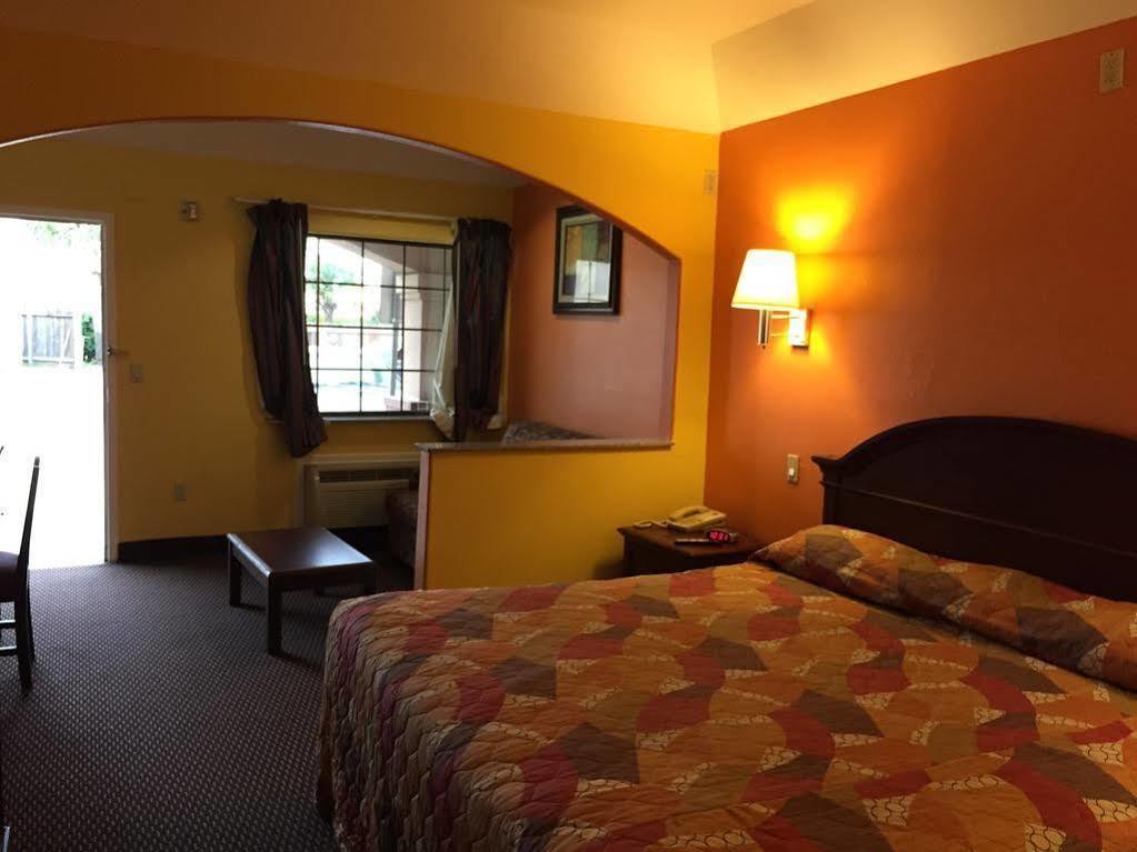 Regency Inn And Suites Galena Park Houston Exterior photo
