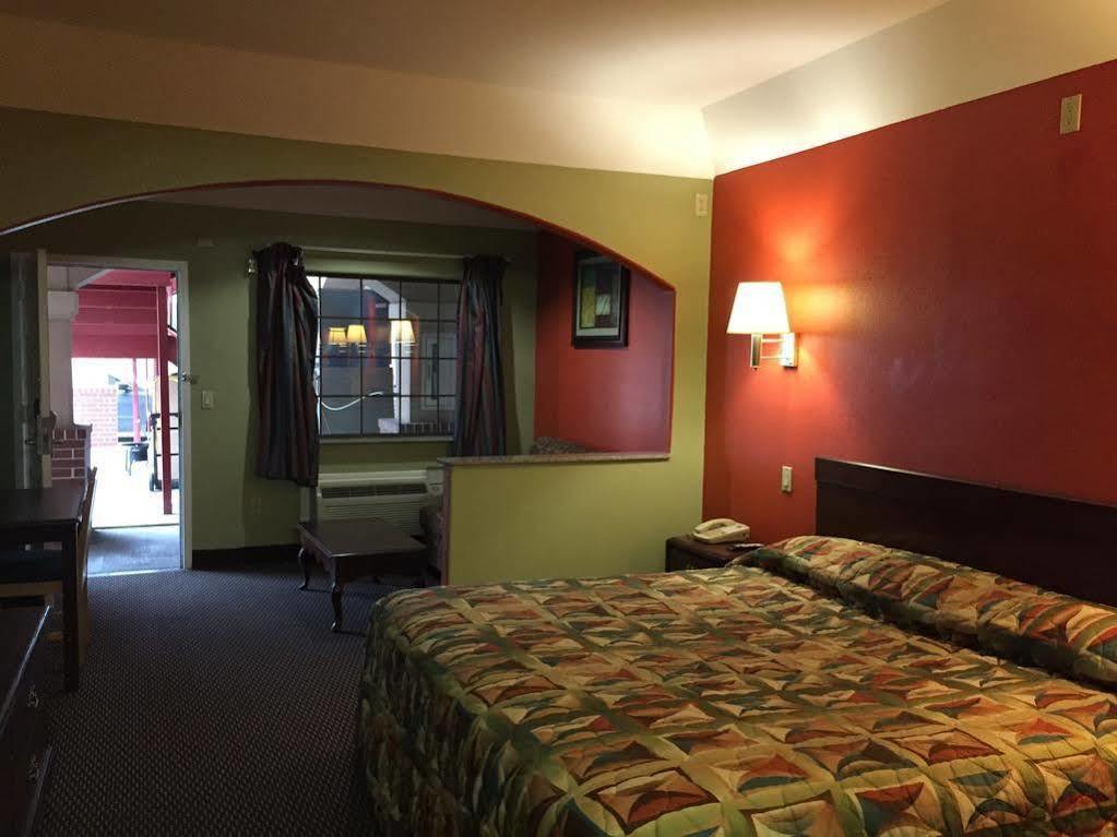 Regency Inn And Suites Galena Park Houston Exterior photo