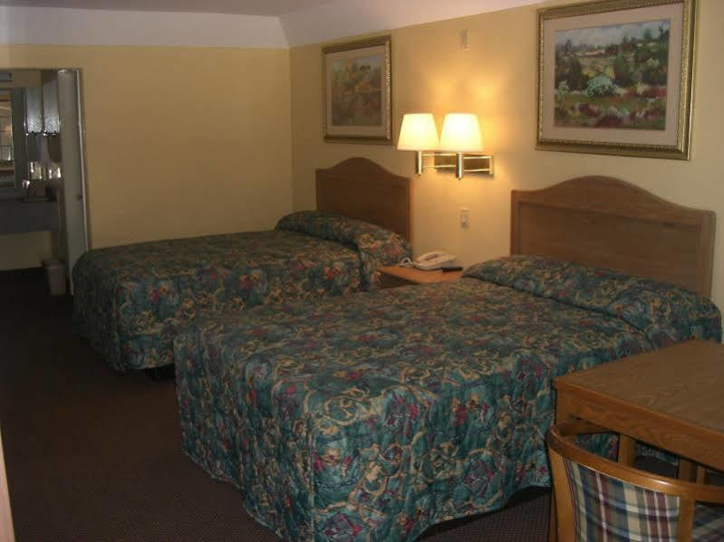Regency Inn And Suites Galena Park Houston Exterior photo